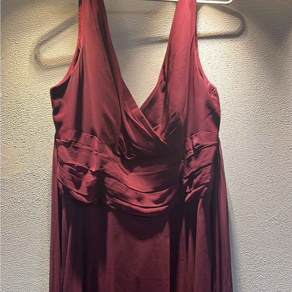 Davids Bridal- Wine-Size 18 - Floor Length- F19831